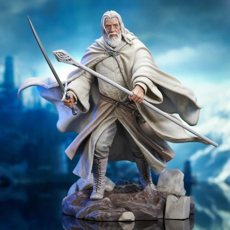 The Lord of the Rings Gandalf the White Deluxe PVC Statue Figure - Diamond Select Toys Gallery Diorama