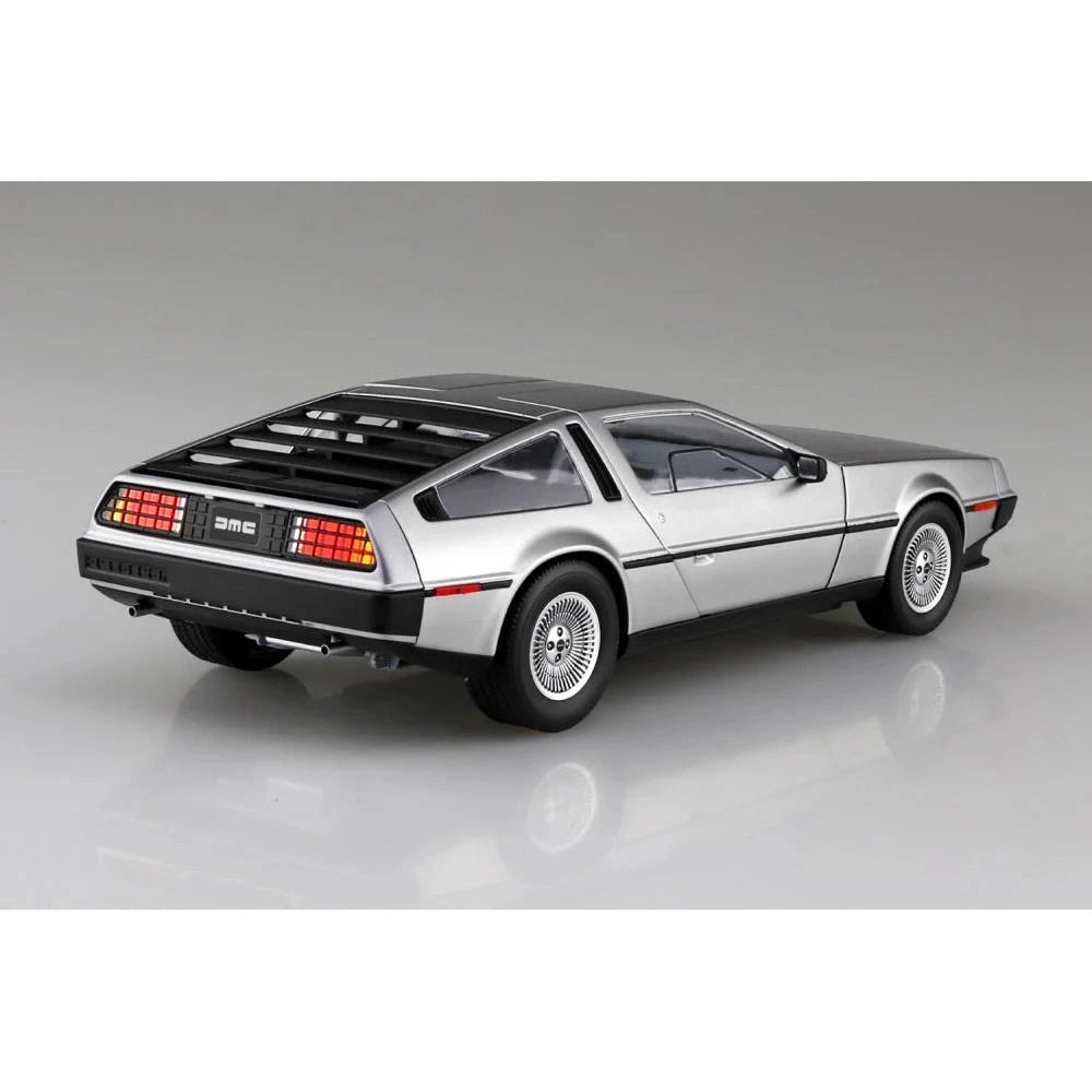 DeLorean 1982 DMC-12 1/24 Scale Model Kit - Aoshima