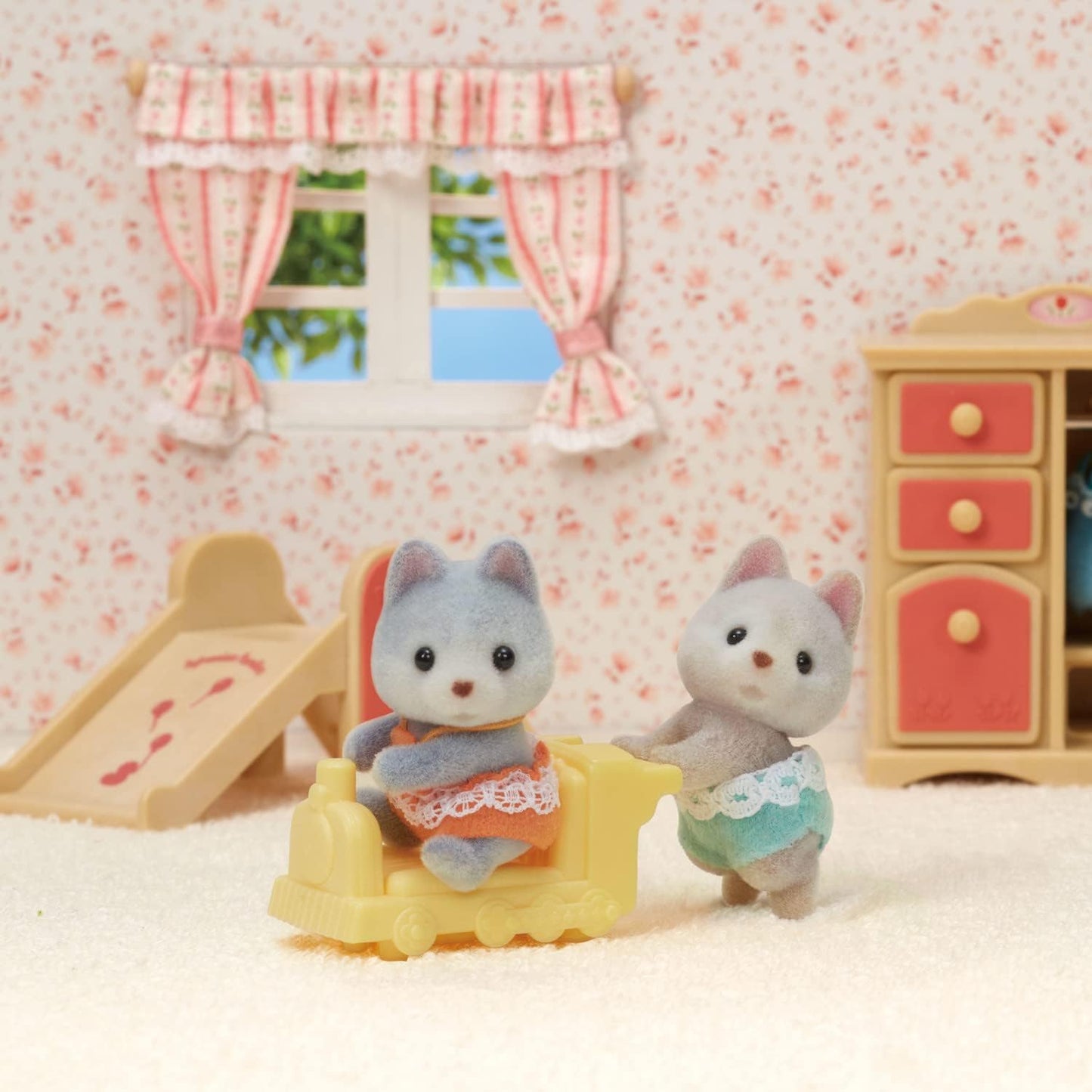 Calico Critters Husky Twins Doll Set - 2 Puppy Dog Figures & Train Vehicle - Epoch Everlasting Play