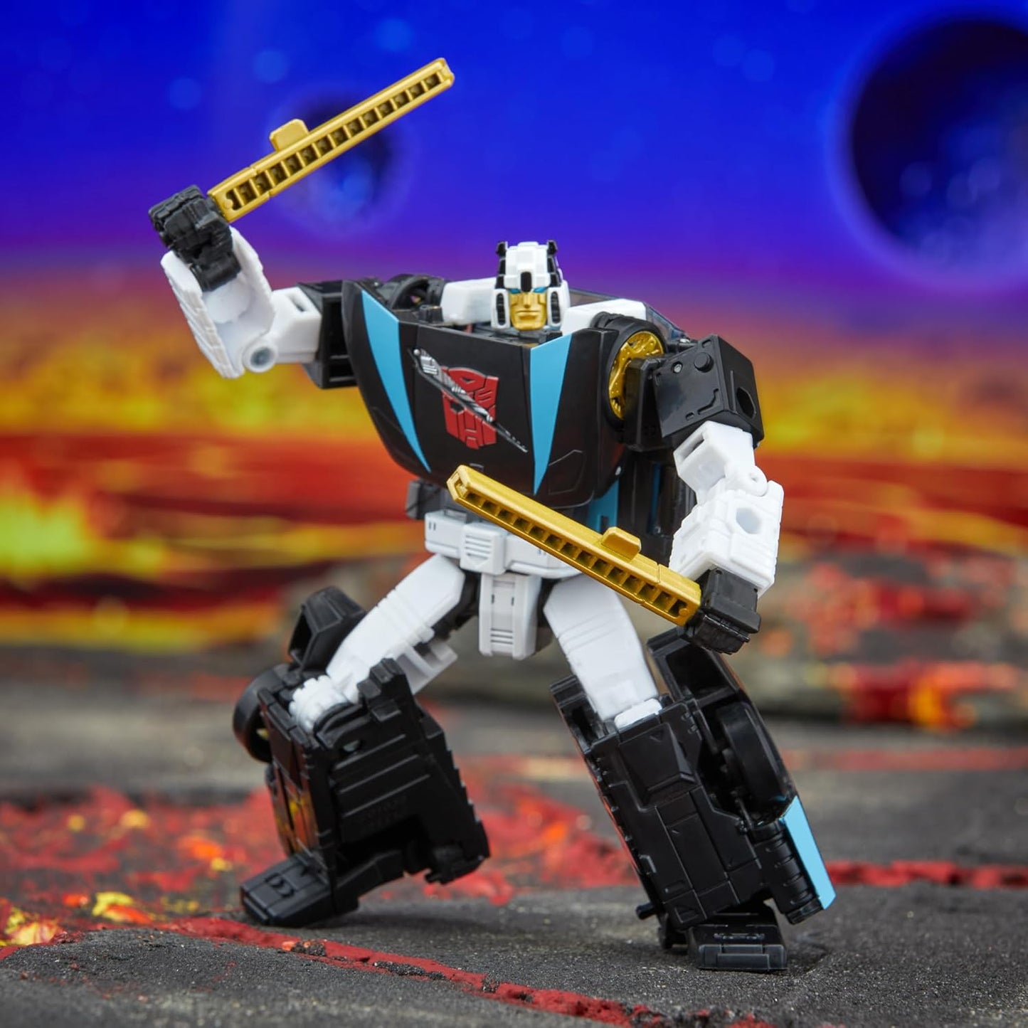 Transformers: Legacy United Deluxe Class Armada Universe Wheeljack Action Figure - Takara Tomy, Hasbro