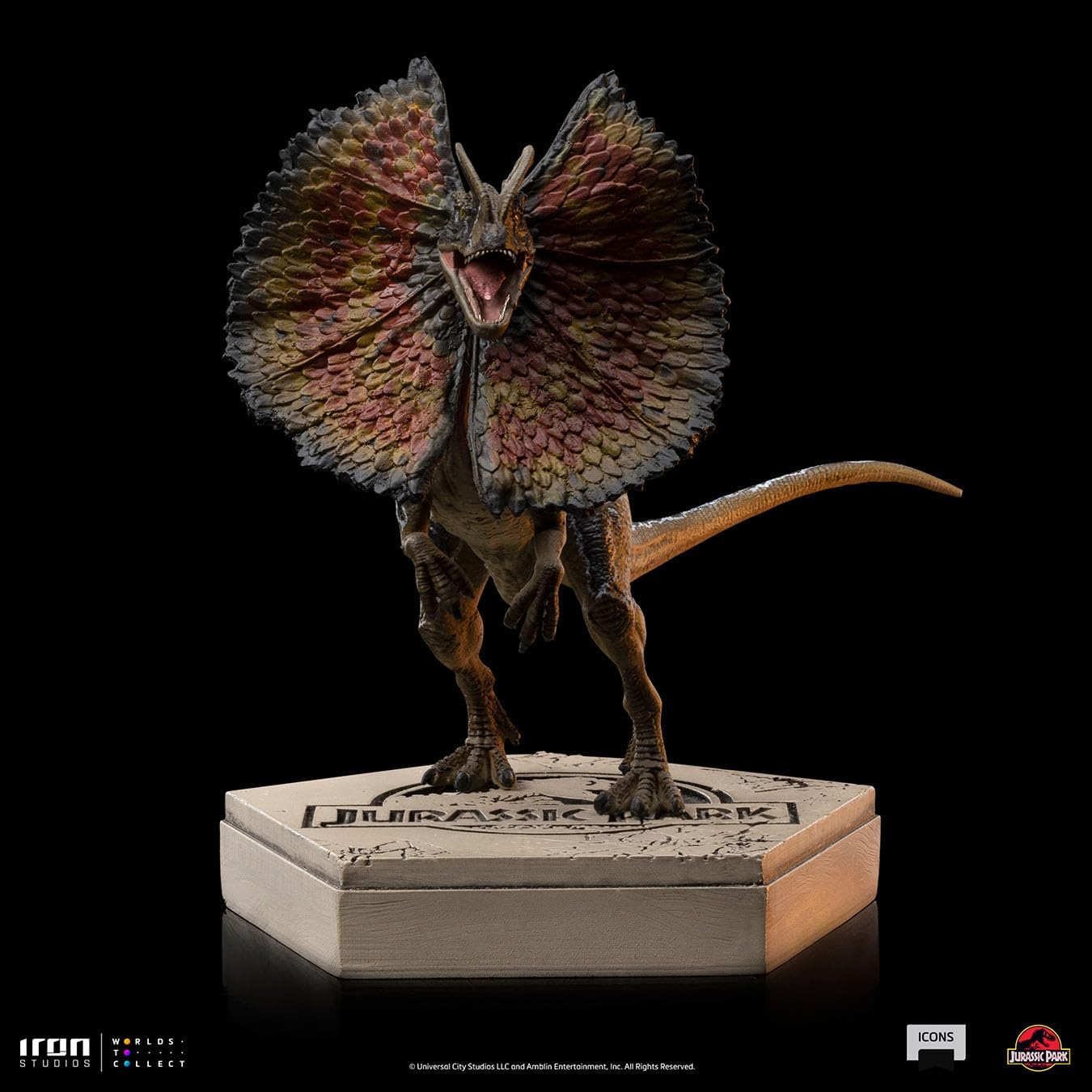 Jurassic Park Icons Dilophosarus Collectible Statue - 3.5" PVC Dinosaur Figure - Iron Studios
