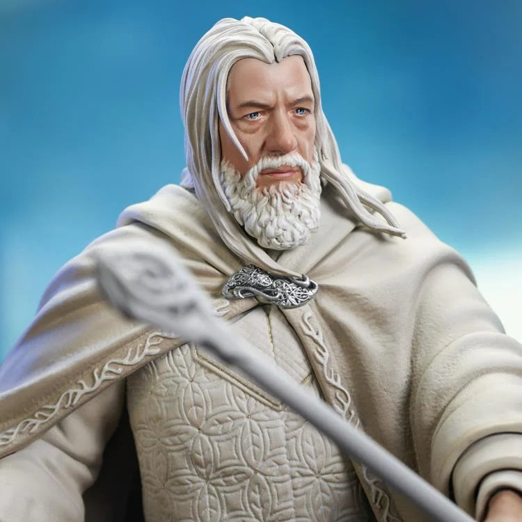 The Lord of the Rings Gandalf the White Deluxe PVC Statue Figure - Diamond Select Toys Gallery Diorama