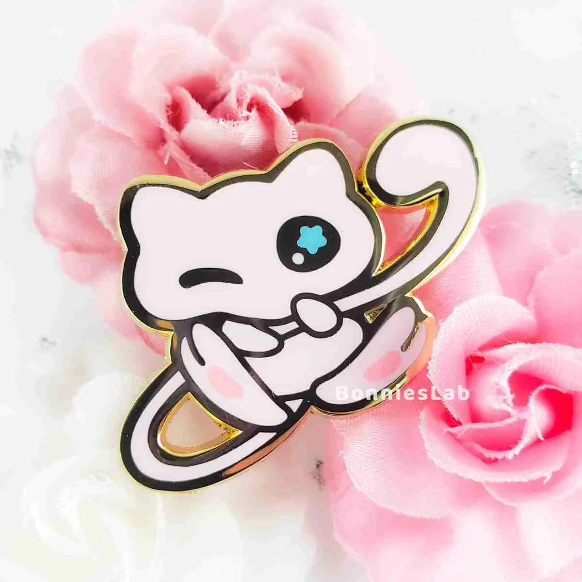 Mew Enamel Pin - Bonnies Lab