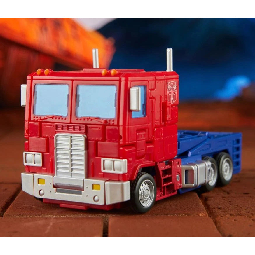The Transformers: The Movie Commander Class Optimus Prime Action Figure - Hasbro, Takara Tomy - Studio Series 86-31