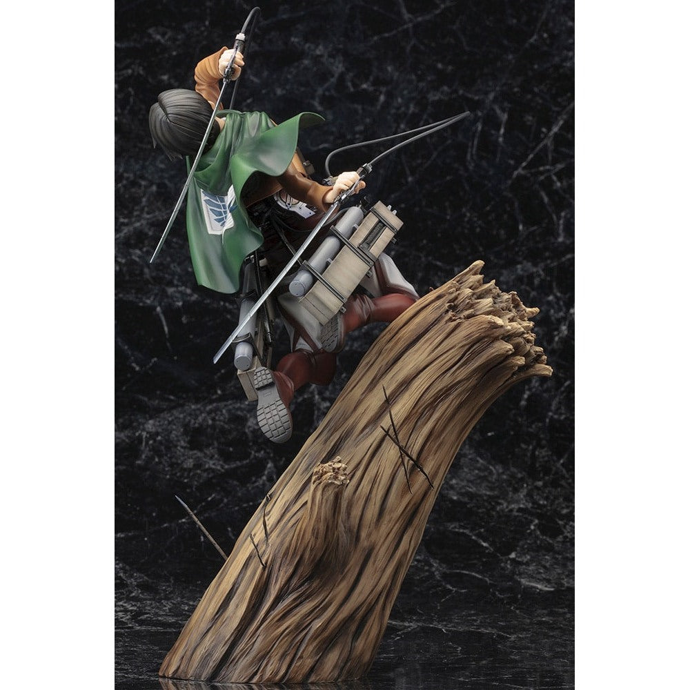Attack on Titan Levi Renewal ARTFX J Statue