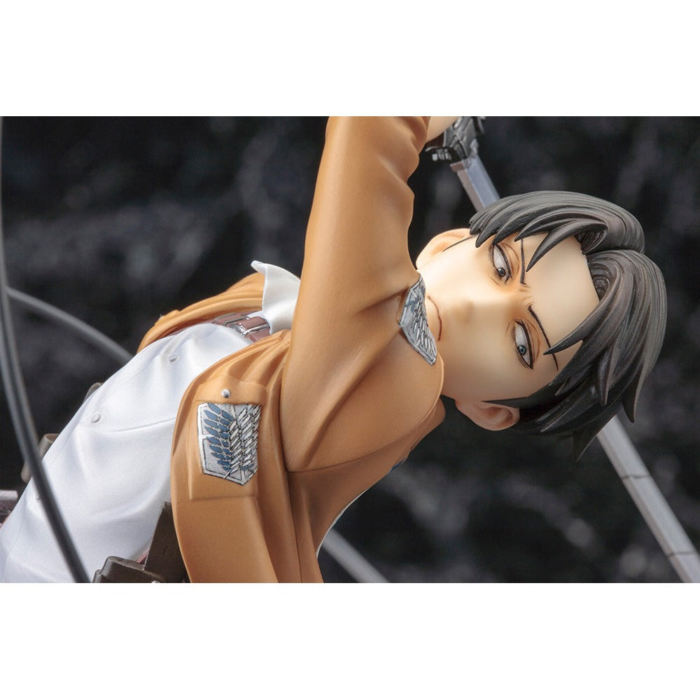 Attack on Titan Levi Renewal ARTFX J Statue