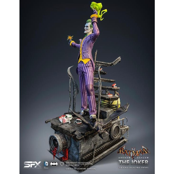 Batman: Arkham Asylum The Joker 1/8 Scale Polystone Statue Figure - Silver Fox Collectibles - Limited Edition of only 500!