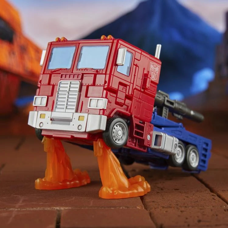 The Transformers: The Movie Commander Class Optimus Prime Action Figure - Hasbro, Takara Tomy - Studio Series 86-31