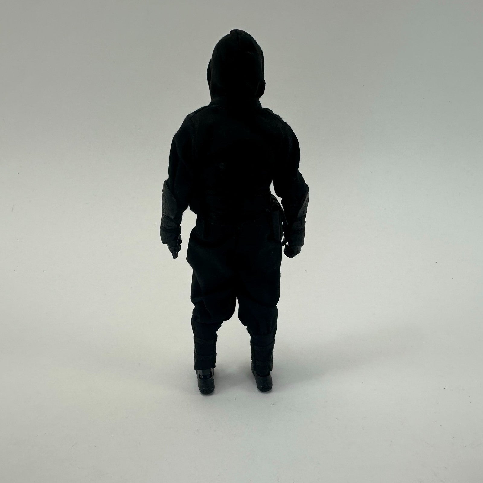 Mezco Toyz House Of The Golden Skulls Action Figure w/ Parts Props