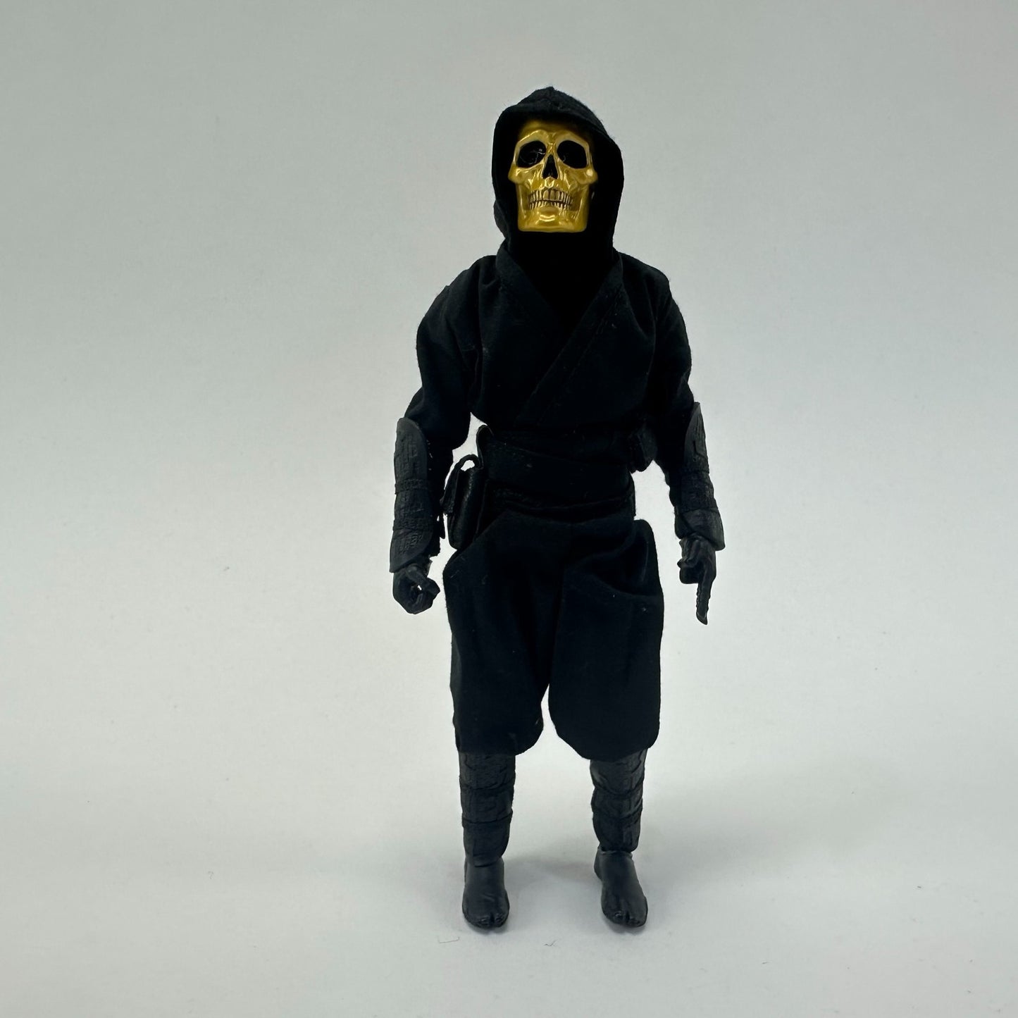 Mezco Toyz House Of The Golden Skulls Action Figure w/ Parts Props