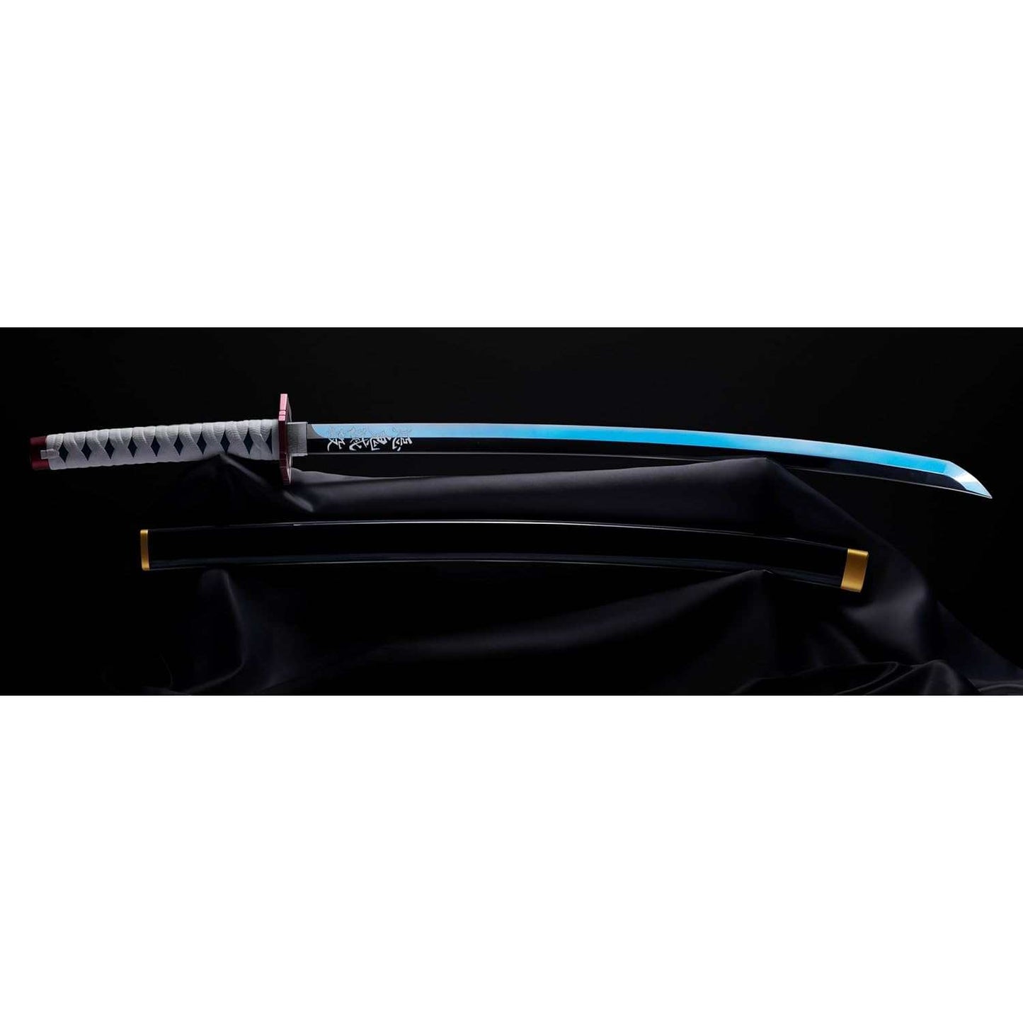 Demon Slayer: Kimetsu no Yaiba Giyu Tomioka Nichirin Sword Replica - Bandai Spirits - Proplica
