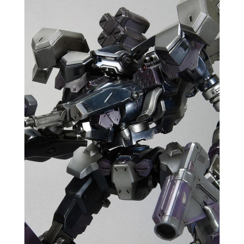 Armored Core Variable Infinity Crest CR-C840/UL Lightweight Class Ver. 1/72 Scale Model Kit - Kotobukiya