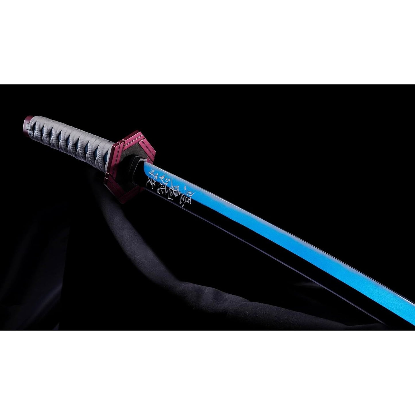 Demon Slayer: Kimetsu no Yaiba Giyu Tomioka Nichirin Sword Replica - Bandai Spirits - Proplica