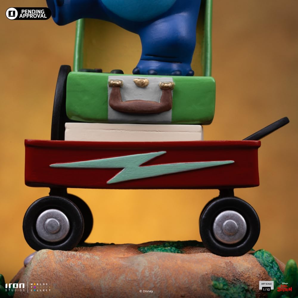 Disney's Lilo & Stitch Stitch Collectible Statue - 1:10 Art Scale Polystone Figurine - Iron Studios