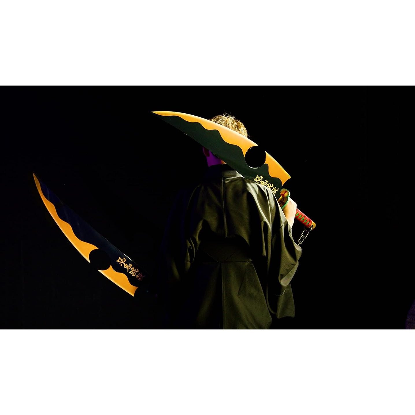 Demon Slayer: Kimetsu no Yaiba Proplica Tengen Uzui's Nichirin Swords Prop Replica - Bandai Spirits - Proplica Line