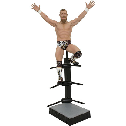AEW Bryan Danielson PVC Statue - Diamond Select Toys - Gallery Diorama