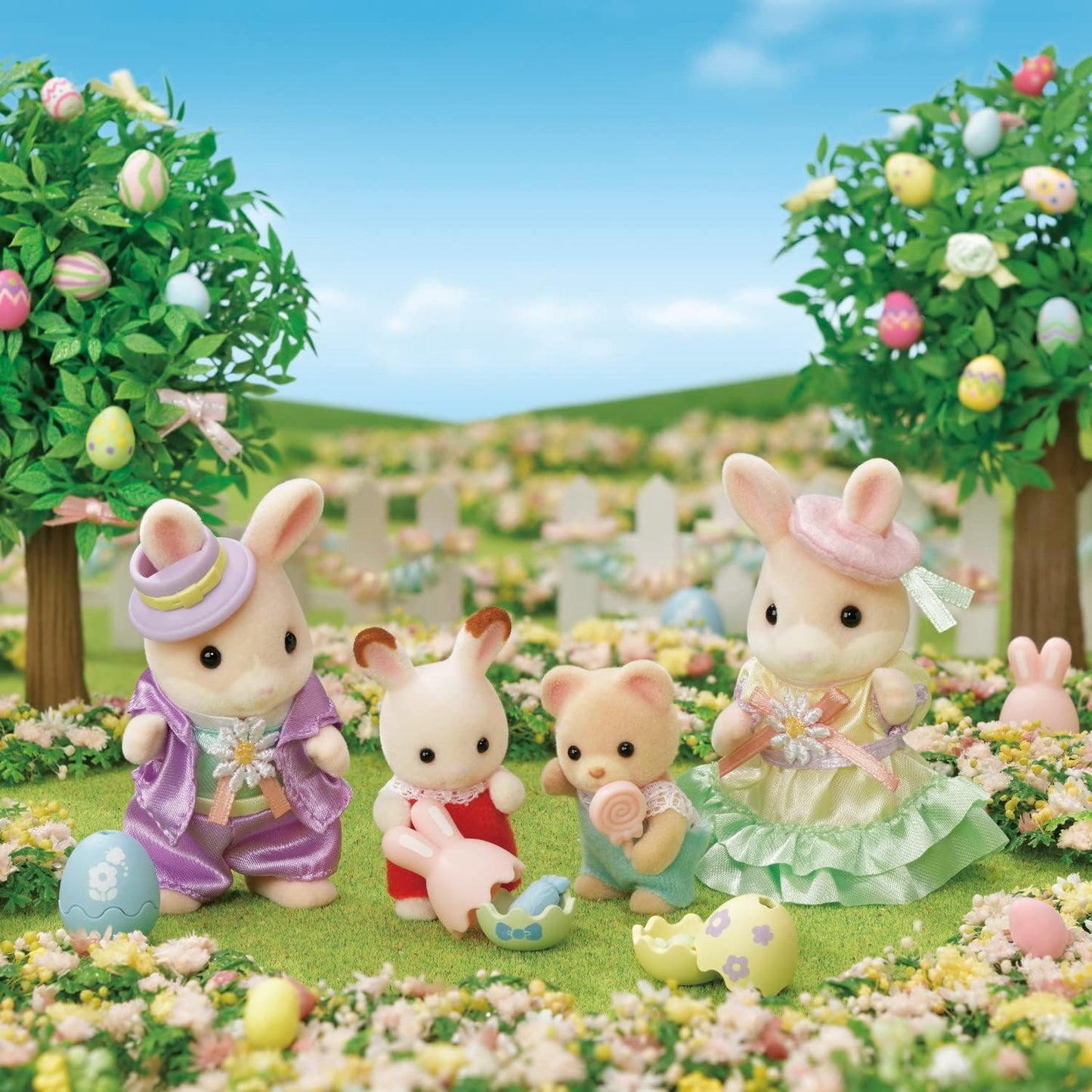 Calico Critters Easter Celebration Doll Set - 2 Bunny Figures with Accessories - Epoch Everlasting Play