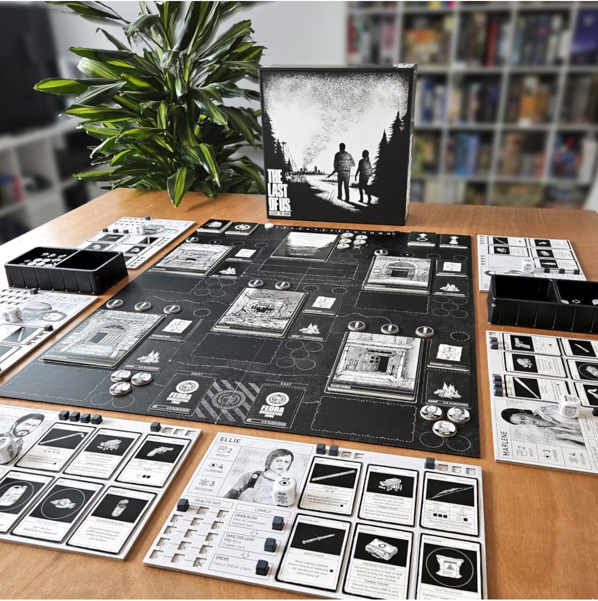 The Last of Us: Escape The Dark Strategy Board Game - Themeborne