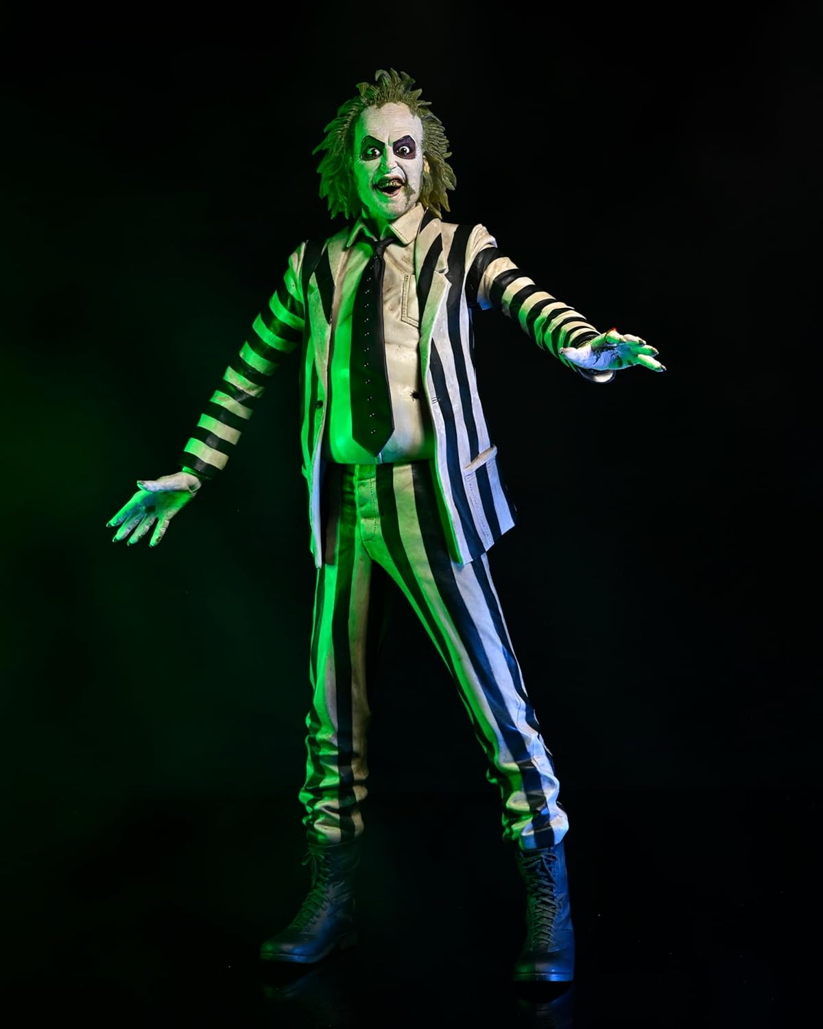 Beetlejuice 1988 Striped Suit Beetlejuice 1/4 Scale Figure