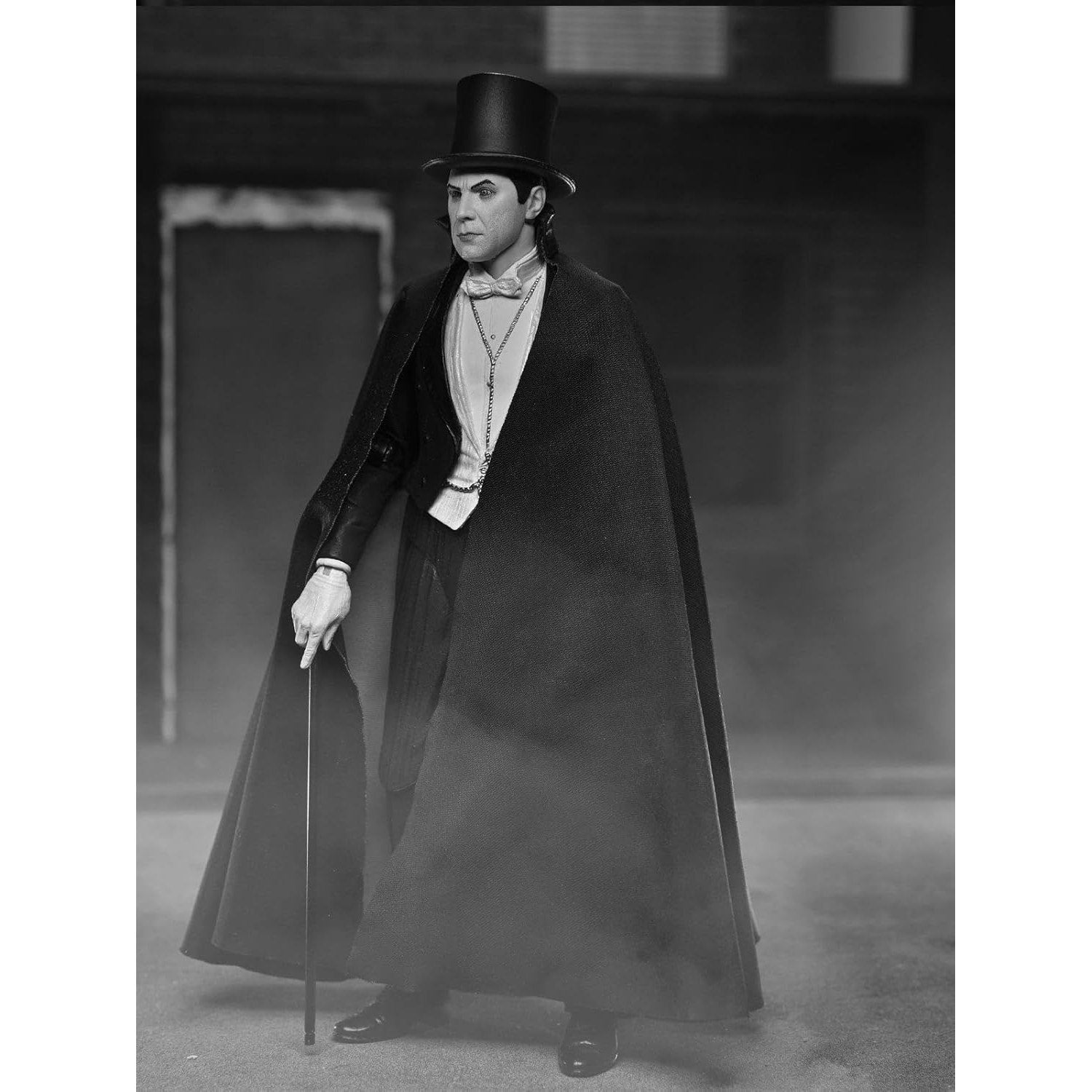Universal Monsters Dracula Carfax Abbey Ultimate Action Figure - NECA