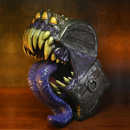 Dungeons & Dragons Mimic Chest Life-Sized Figure - WizKids - Replicas of the Realms