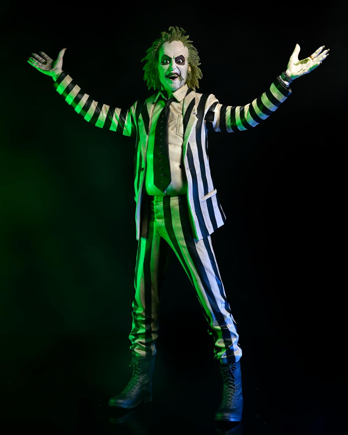 Beetlejuice 1988 Striped Suit Beetlejuice 1/4 Scale Figure