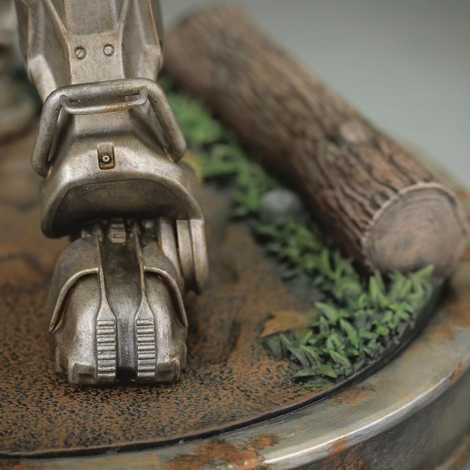 Fallout TV Series Maximus Figure - Dark Horse