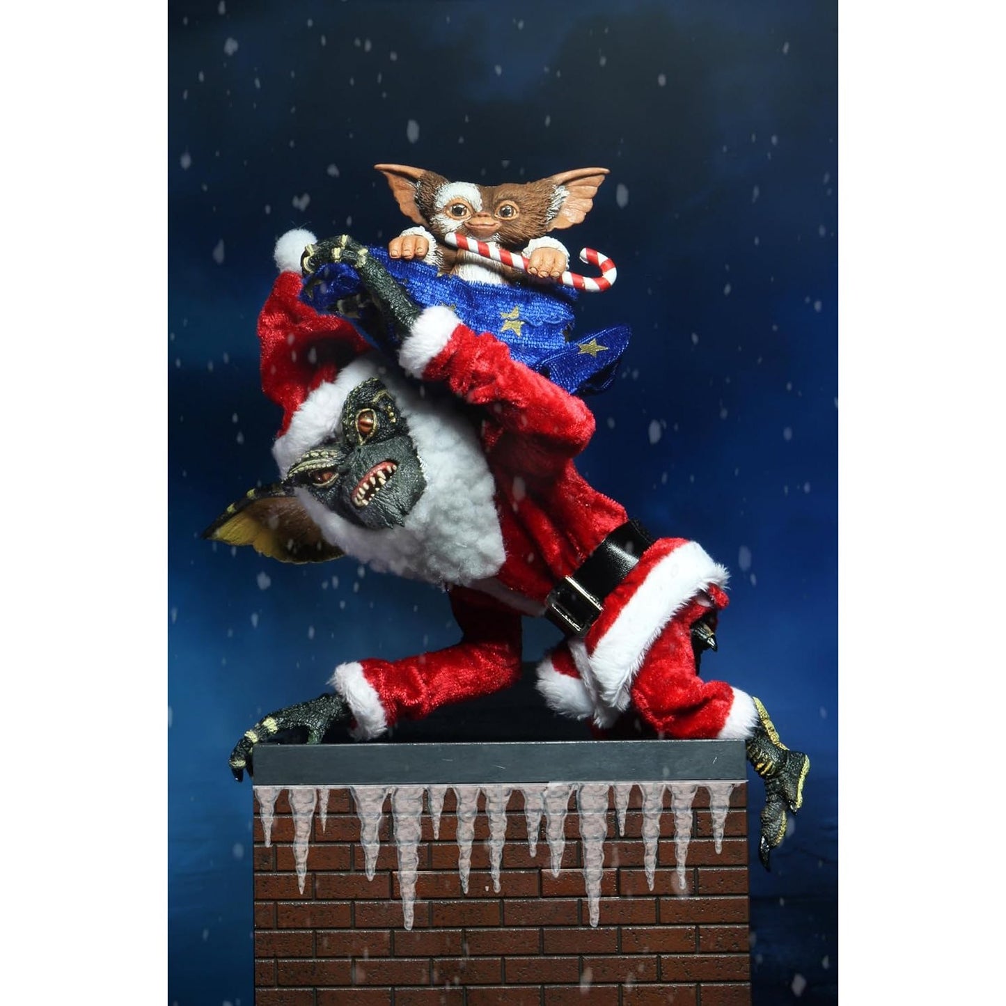 Gremlins Ultimate Santa Stripe with Gizmo Action Figure - NECA