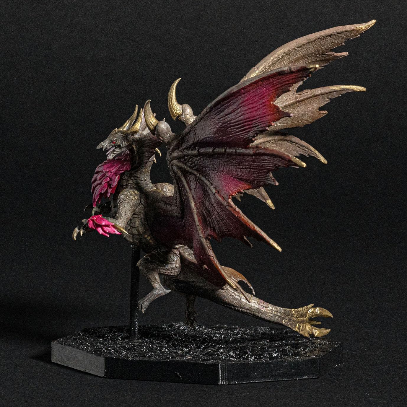 Monster Hunter Malzeno Statue - Capcom - CFB: Cube Figure Builder