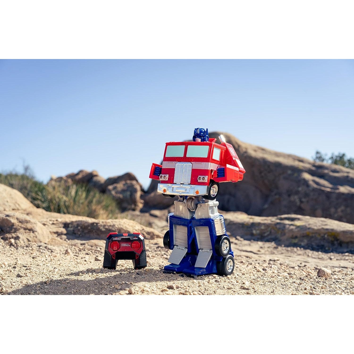 Transformers G1 Optimus Prime Converting R/C with Lights & Sounds - Jada Toys