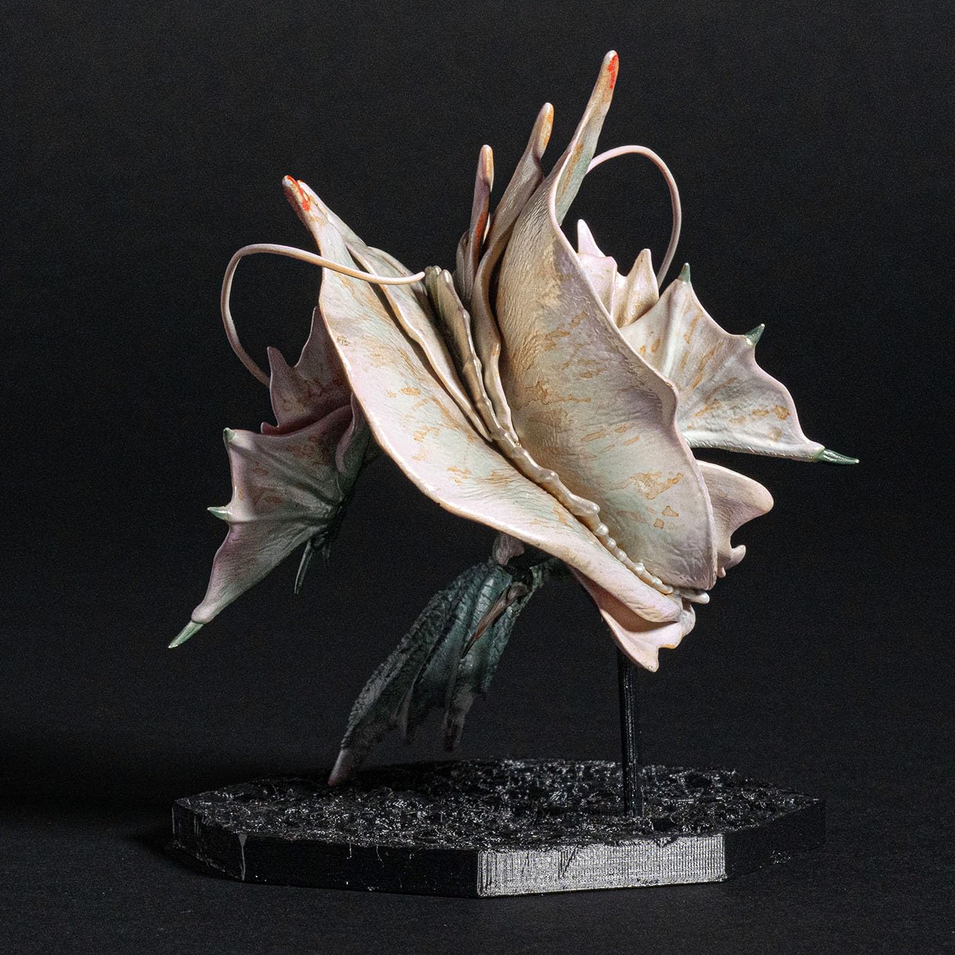 Monster Hunter Amatsu Statue Figure - Capcom - CFB: Cube Figure Builder