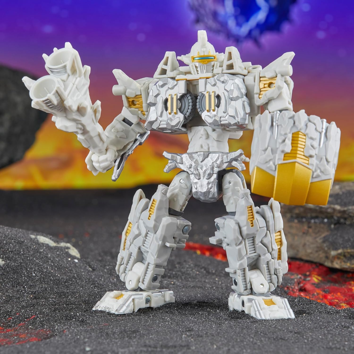 Transformers: Legacy United Deluxe Class Infernac Universe Nucleous Action Figure - Hasbro, Takara Tomy