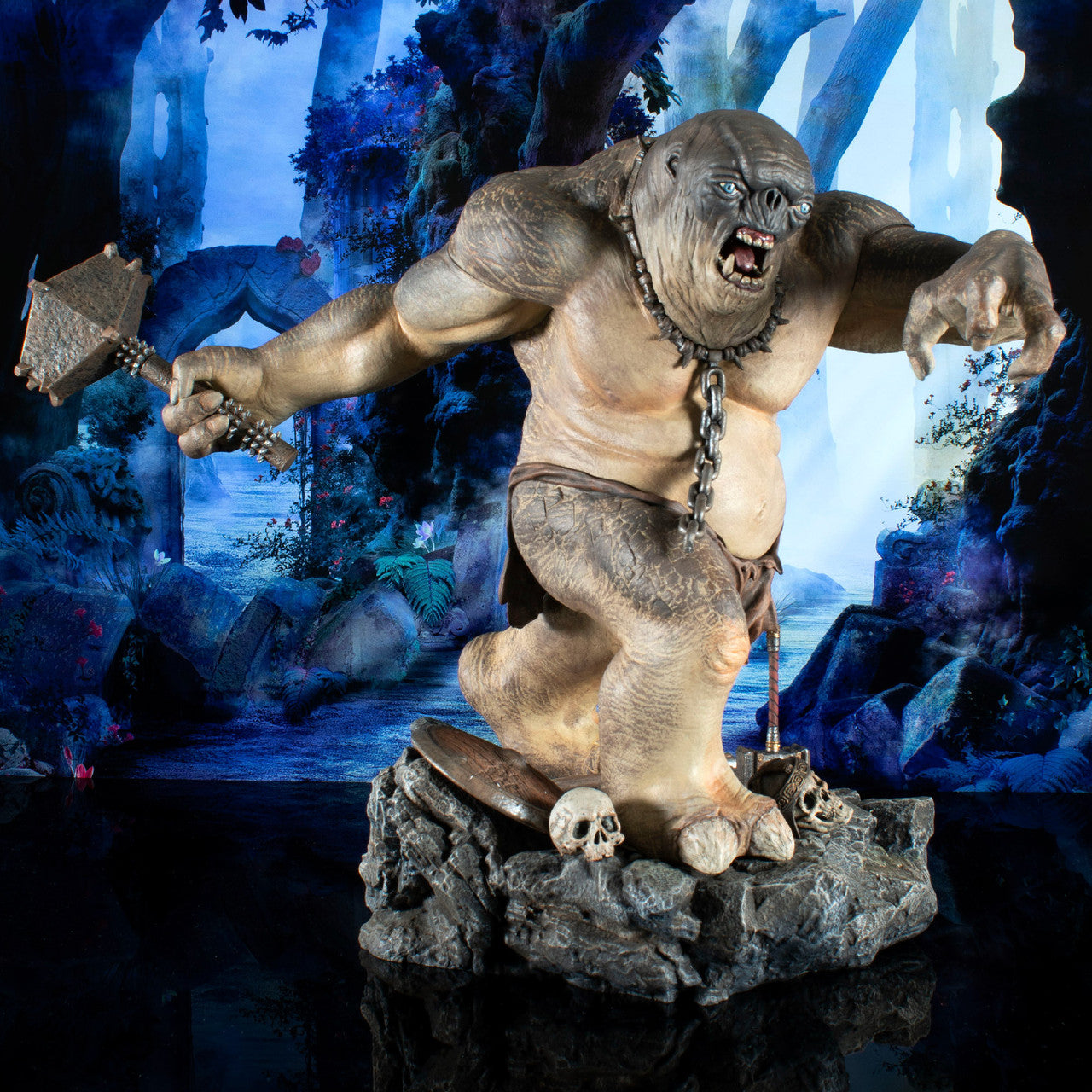 LOTR Cave Troll DLX Diamond Select Gallery Statue