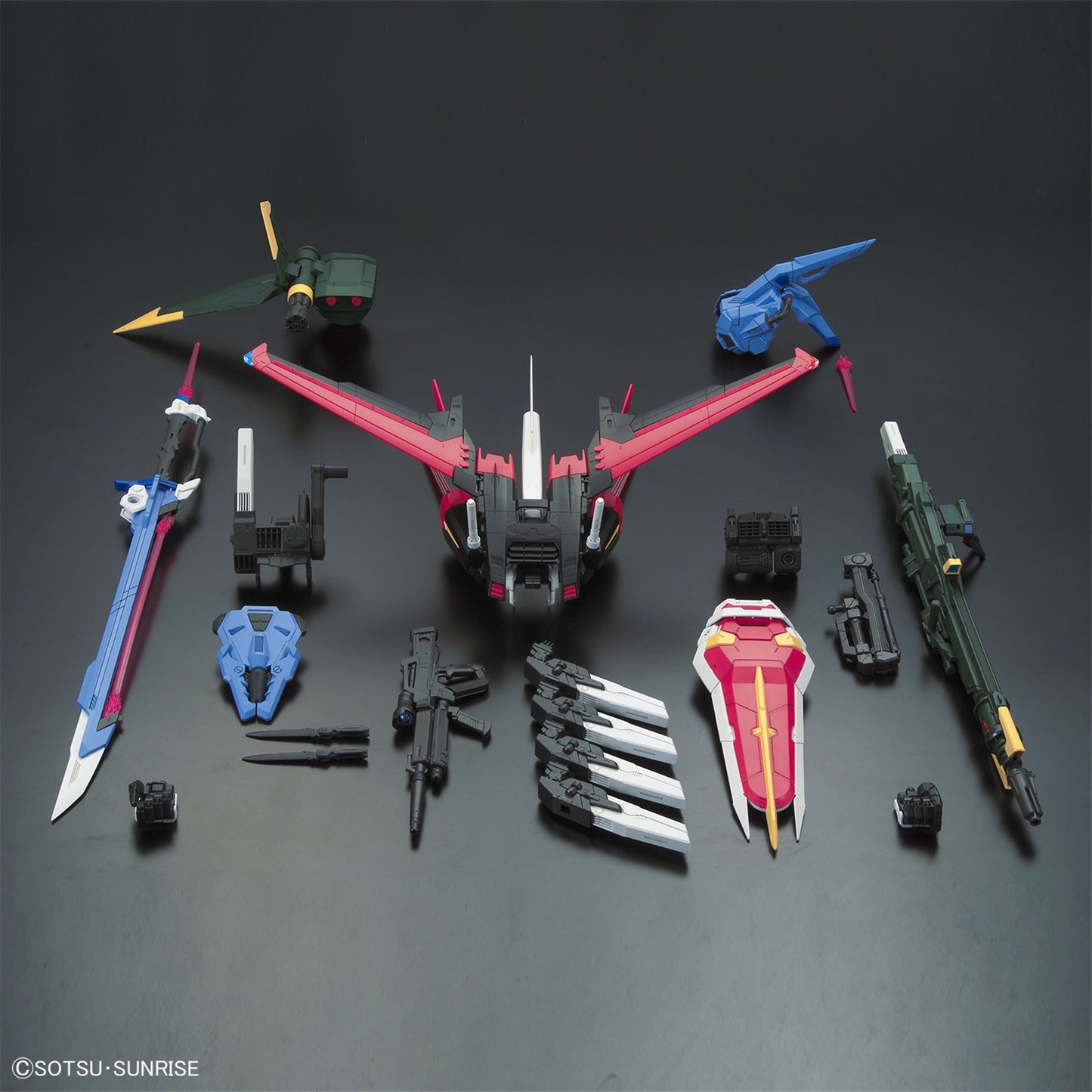 Perfect Strike Gundam O.M.N.I. Enforcer Suit PG GAT-X105+AQM/E-YM1