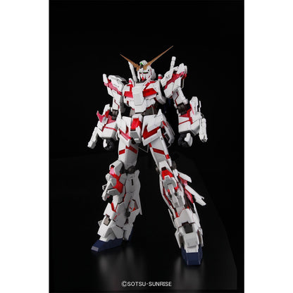 Unicorn Gundam Full Psycho-Frame Mobile Suit PG Perfect Grade Model Kit