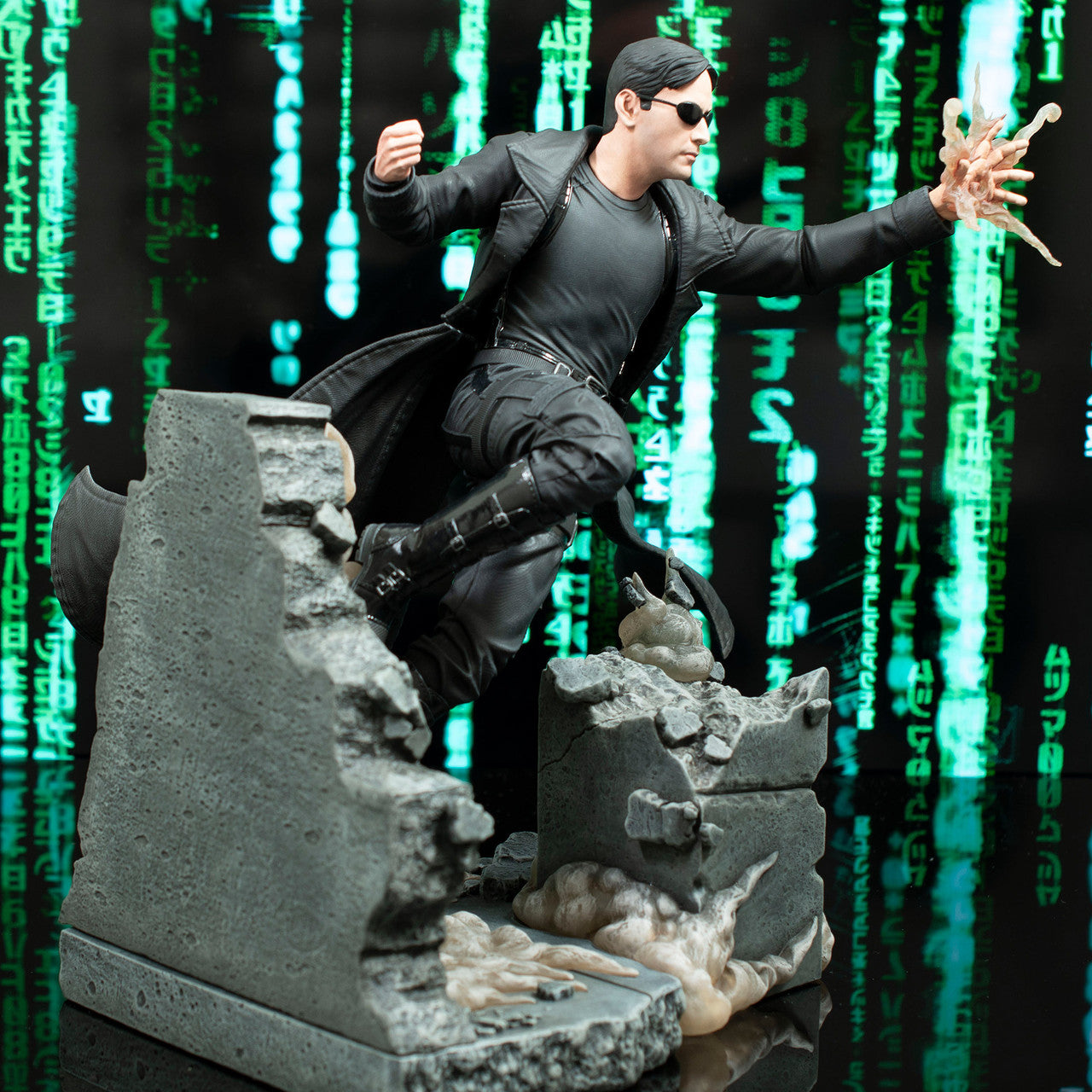 The Matrix Neo Diamond Select Gallery Statue