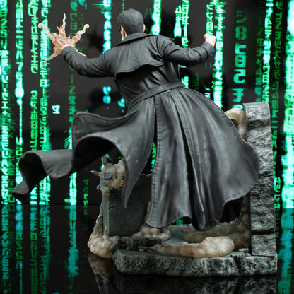 The Matrix Neo Diamond Select Gallery Statue