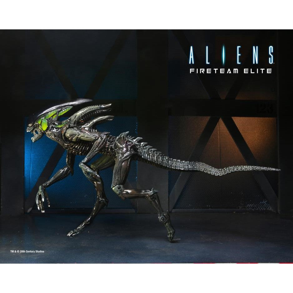 Aliens: Fireteam Elite Spitter Alien Action Figure - NECA