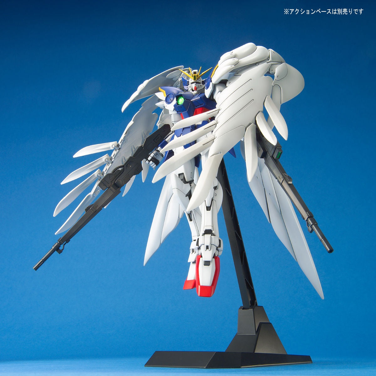 Mobile Suit Gundam W Wing Gundam Zero Custom Endless Waltz Version 1/100 Scale Model Kit - Bandai Spirits - Master Grade MG Line