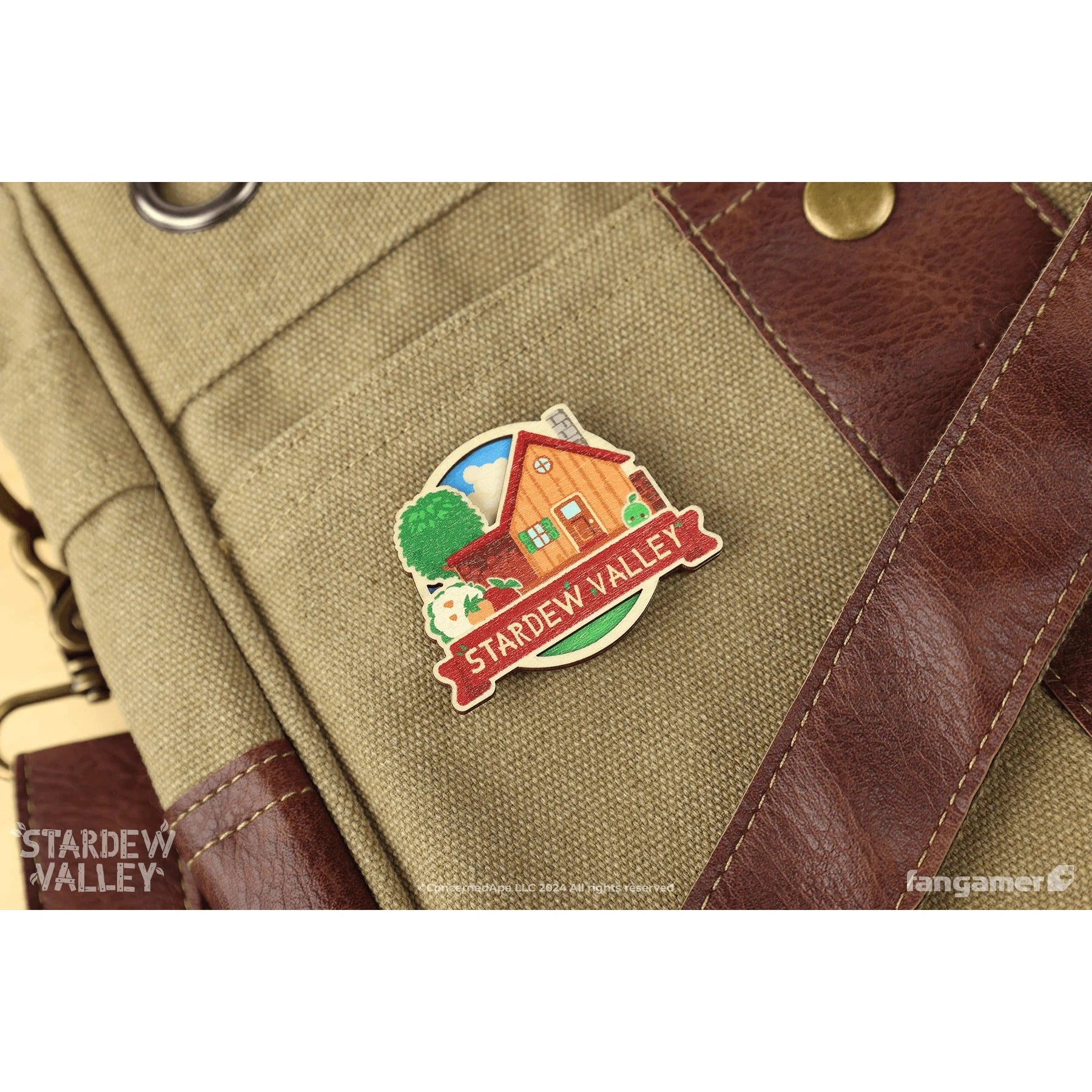 Stardew Valley Farmhouse Wooden Pin - by Chihiro Sakaida - Fangamer